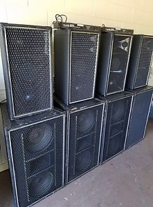 Community Rs 220  3Way Professional Loudspeakers (4) RS 220 Bass Bottom .4