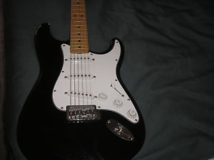 Fender 1989 USA made Squier Strat with OHSC