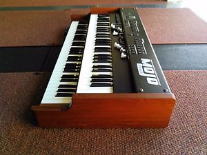Crumar Mojo Organ