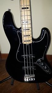 Fender American Deluxe Jazz Electric Bass Guitar
