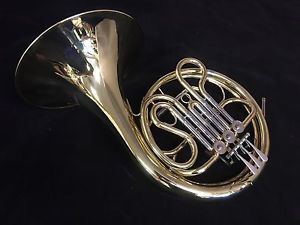 Yamaha YHR-313 Brass Single (F) French Horn w/Yamaha Used Case & New Mouthpiece