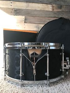 Truth Custom Snare Drum COACH 14x7.5 Die Cast REMO TRICK Soft Case 8 ply maple