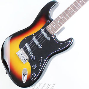 Fender Japan Classic 70s Stratocaster 3CS/R Free Shipping From Japan #C4
