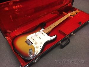 Fender USA 1976 Stratocaster '' Hard Tail '' Used  w/ Hard case