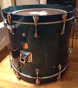 Yamaha Maple Custom Absolute nouveau bassdrum, blue sparkle, ABD1522T kick bass