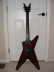 DEAN 2005 ML TIME CAPSULE GUITAR AND CASE