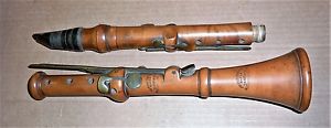 Antique J.H. EBBLEWHITE 24 HIGH. ST ALDGATE LONDON 6 key boxwood clarinet