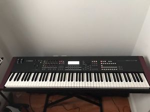 Yamaha MOXF8 Keyboard Synthesizer 88 Keys Used Mint Condition with Rolling Bag