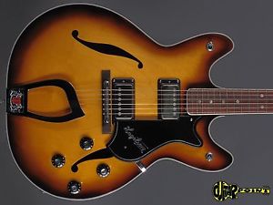 1970 Hagstrom Viking  - Sunburst -