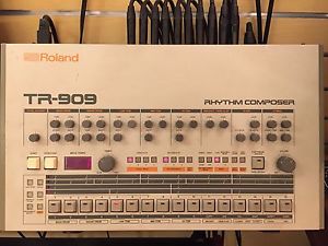 Roland TR-909 Rhythm Composer Analog Drum Machine