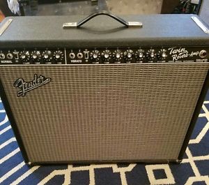 Fender Vintage Reissue '65 Twin Reverb 85w 2x12 Combo Amp - NEAR MINT W/roadcase