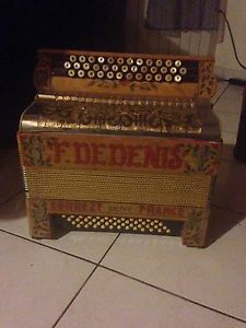 Accordéon F.DEDENIS COREEE BRIVE FRANCE