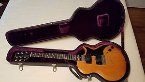 VINTAGE GIBSON L-6 DELUXE WITH ORIGINAL CASE