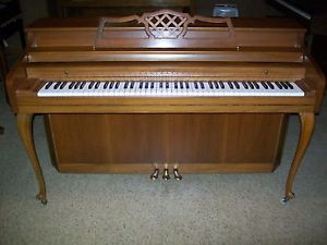 Kimball Spinet/Upright   Piano