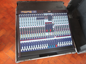 Midas Venice 240 + Flight case on wheels