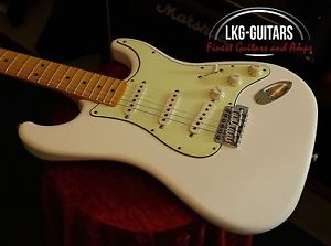 LSL Instruments - Saticoy One - Vintage White - Swamp Ash-Maple Neck