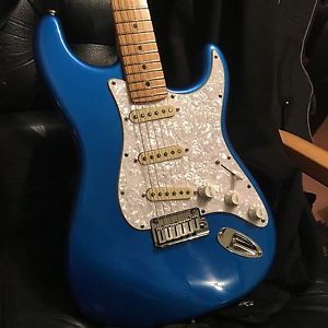 Fender USA Standard Stratocaster Strat Chrome Blue 03 Locking Tuners