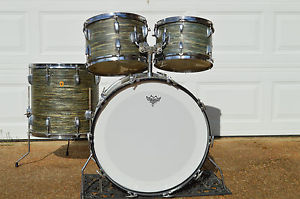 1967 Ludwig drum set Blue Oyster Pearl keystone vintage