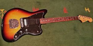 Fender Jazzmaster Blacktop with Mastery bridge and Kinman noiseless neck pickup