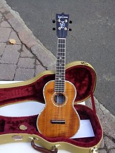 Ukulele  concert Uke  Maui Creek model . Hawaiian KOA wood By Jim DeCava