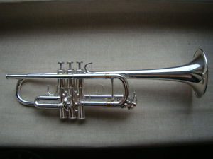 YAMAHA YTR6445S  C TRUMPET   yellow brass bell 