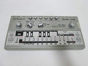 Roland TB-303 Bassline synthesizer PERFECT WORKING CONDITION Worldwide!