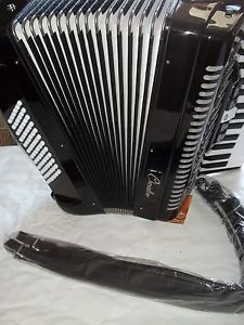 ACCORDEON  CHEVALLIER 72 BASSES TOUCHES PIANO - NOIR - NEUF - GARANTIE 1 AN