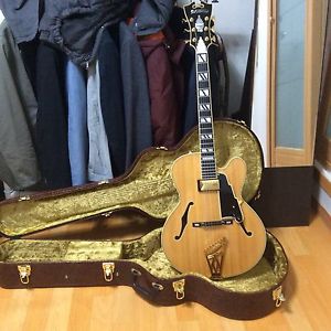 D'angelico New yorker NYS-2 FH Archtop hollow