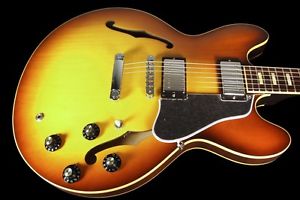 Gibson Larry Carlton ES335 Elect