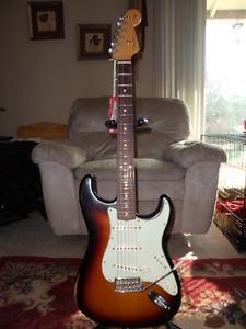 Fender Road Worn 60s Stratocaster Electric Guitar