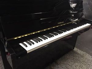 Yamaha E108 Black Gloss Upright Made In Japan