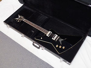 DEAN Z 79 LEFTY electric GUITAR in Classic Black Z79 w/ CASE - LEFT HANDED