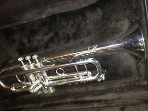 Bach 37 Stradivarius trumpet pro
