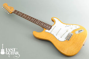 Fender Japan ST62-70NS Used w / Gigbag