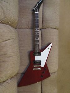Gibson Explorer Electric Guitar and SKB Case - Mint