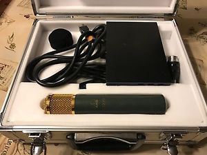 akg c12vr