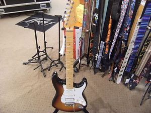 1998 Fender American Deluxe Stratocaster 3 Color Burst w/OHSC...FREE Shipping!!!