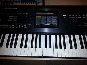 KORG KRONOS X 88-Key Piano Music Workstation Keyboard Synthesizer