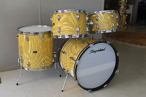 Vintage1967 Slingerland "Gold Satin Flame" Kit.3 Ply w/rerings.20,12,13,16