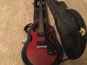 Gibson Melody Maker 1964! Great Vintage Gibson Tone! Looks Great!