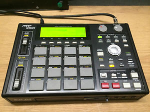 AKAI MPC1000 MPC 1000 , Brand New PADS BLACK ,128  meg ,CLEAN  //ARMENS.