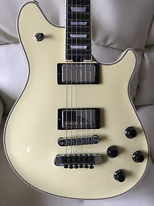 EVH USA Custom Fender Wolfgang Guitar white Mint