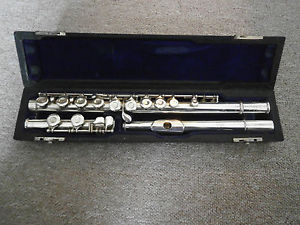 Vintage  William Haynes  Hand-Crafted Solid Siver Flute- Pro Model Pro Serviced