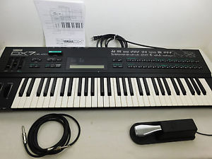 Vintage YAMAHA DX7IID DX7 II D Digital Synth Synthesizer New Battery Refurbished