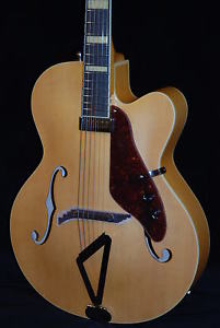 Gretsch G100CE Synchromatic Hollowbody