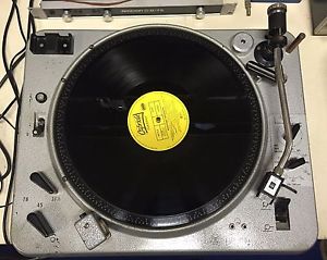 EMT 930 st turntable with TSD15 cardridge + a spare 930 st + a lot with parts