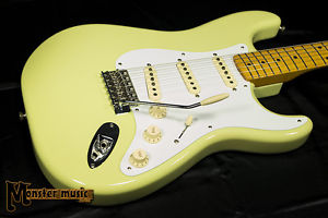 Fender Special Edition Stratocaster 2015 Mint Green