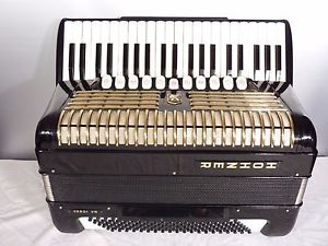 HOHNER VERDI V N AKKORDEON   -   SONDERPREIS     -   120/4      1A ACCORDION !