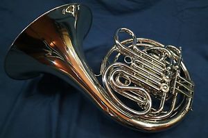 Holton Farkas H-179 Professional Double French Horn With Case and Mouthpiece