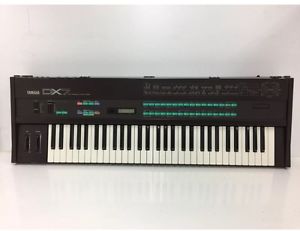 Yamaha DX7 Synthesizer In Outstanding Condition #2